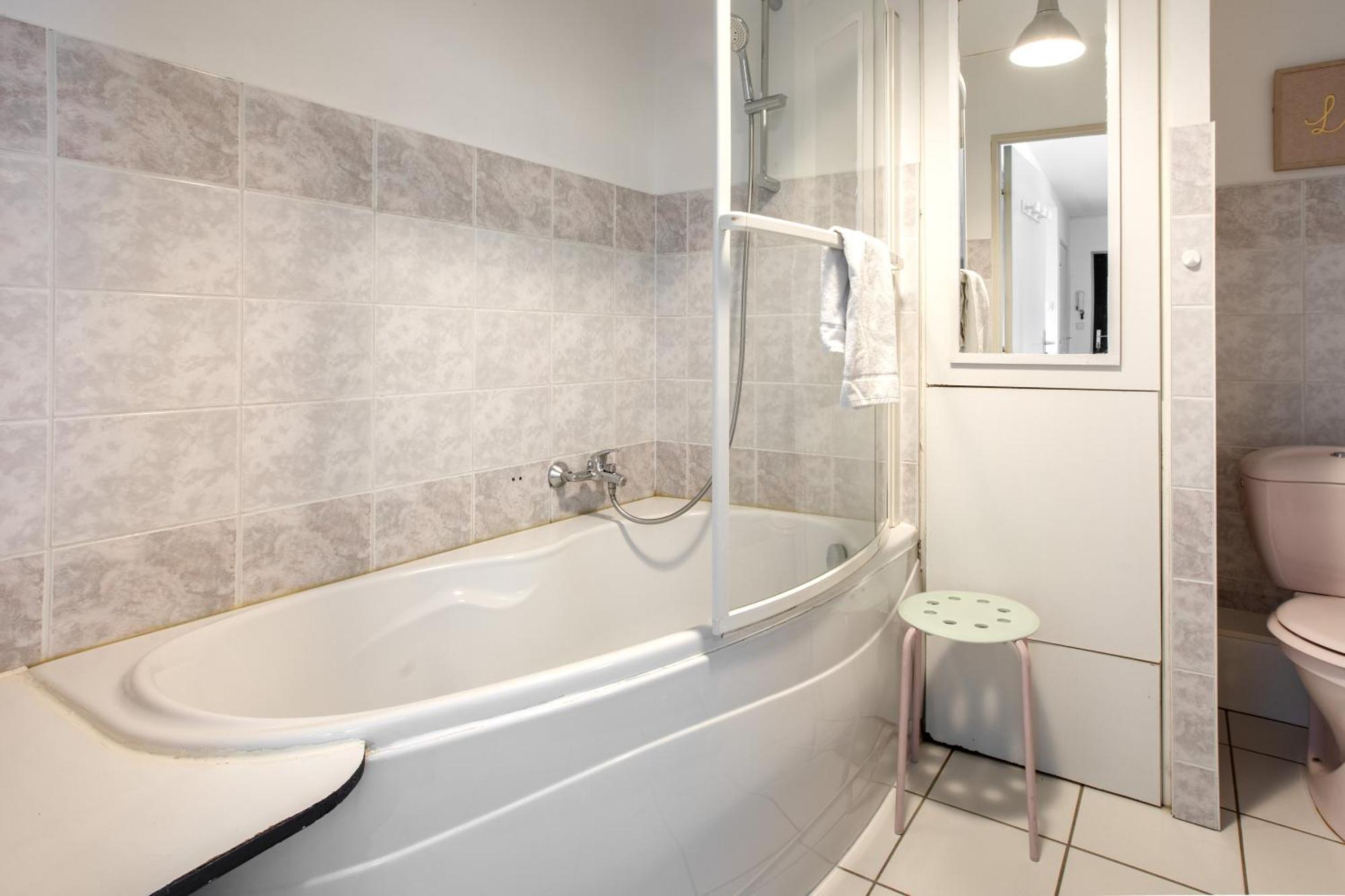Choupette De La Vallee Avec Garage Apartment *